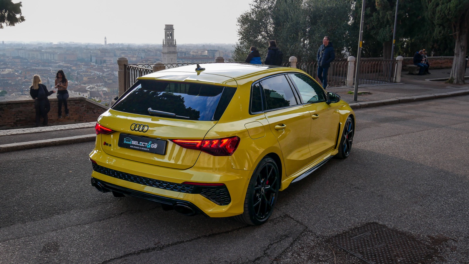Audi RS3 Vegas Gold frontale — Select & Go Verona